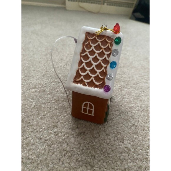 Merry Moments Ceramic Gingerbread House Nostalgic Ornament Brown NWT - Picture 6 of 12